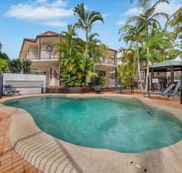 Cossies by the Sea - Tourism Noosa