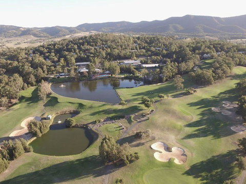 Villa Executive 2br Cypress DS Located Within Cypress Lakes Resort - Tourism Noosa 4