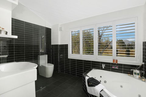 Romanz In The Valley (Luxury B&B) - Tourism Noosa 13