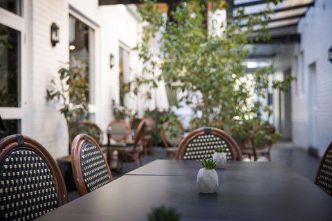 CH Boutique Hotel & Apartments, Ascend Hotel Collection - Tourism Noosa 31