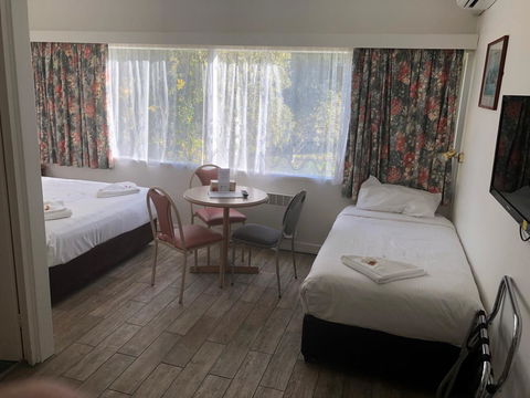 Echo Point Discovery Motel - Tourism Noosa 1
