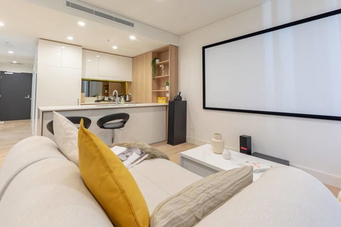 Japanese Style Waterfront Apt Wt Rooftop Pool - Tourism Noosa 16