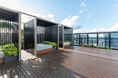 Japanese Style Waterfront Apt Wt Rooftop Pool - Tourism Noosa 18