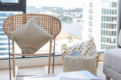 Japanese Style Waterfront Apt Wt Rooftop Pool - Tourism Noosa 3