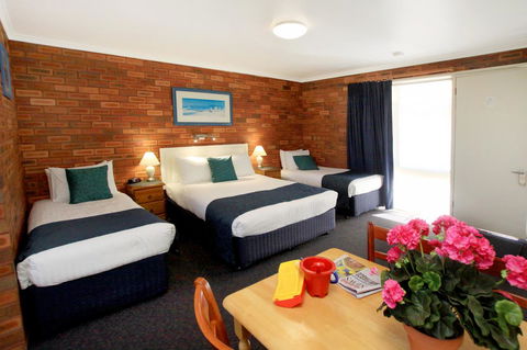 Pelican Motor Inn - Tourism Noosa 40