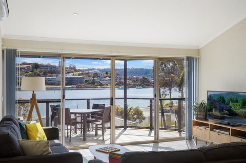 Sails Luxury Apartments Merimbula - Tourism Noosa 3