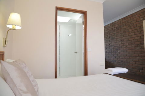 Sapphire Waters Motor Inn - Tourism Noosa 31