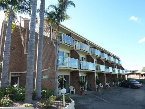Sapphire Waters Motor Inn - Tourism Noosa 34