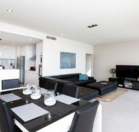 Brand New Executive Apartment - Tourism Noosa