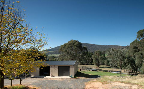Pound Creek Gallery - Tourism Noosa 13