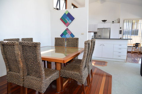 The Boat House - Tourism Noosa 4