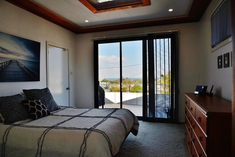 The Boat House - Tourism Noosa 11