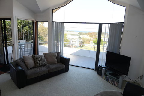 The Boat House - Tourism Noosa 6