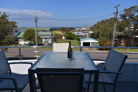 The Boat House - Tourism Noosa 2