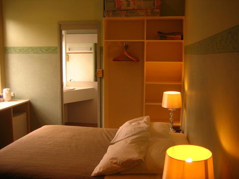 Hotel 59 Sydney - Tourism Noosa 2