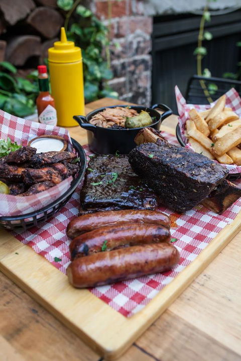 The Lucky Hotel - Tourism Noosa 39