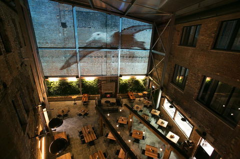 The Lucky Hotel - Tourism Noosa 13