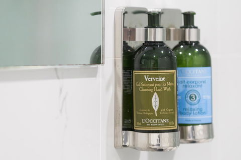 The Lucky Hotel - Tourism Noosa 6