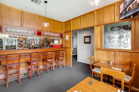Prince Of Wales Hotel - Tourism Noosa 25