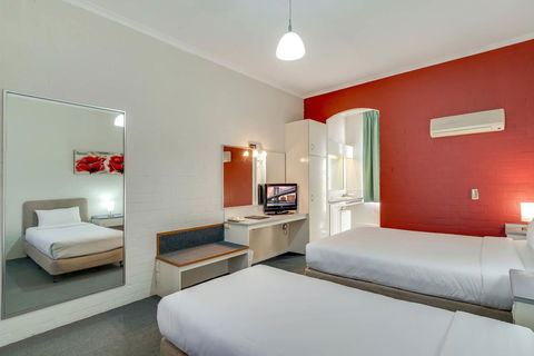Prince Of Wales Hotel - Tourism Noosa 26