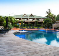 Beach Hotel Resort - Tourism Noosa