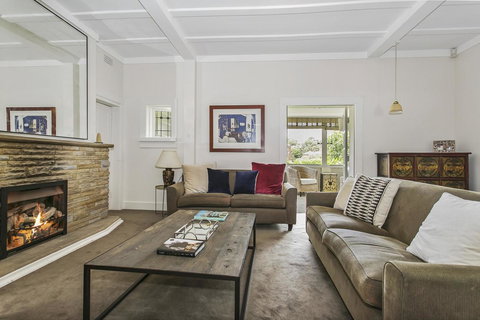 Summery, Spacious 4 Bed Home In Kurraba Point - Tourism Noosa 11