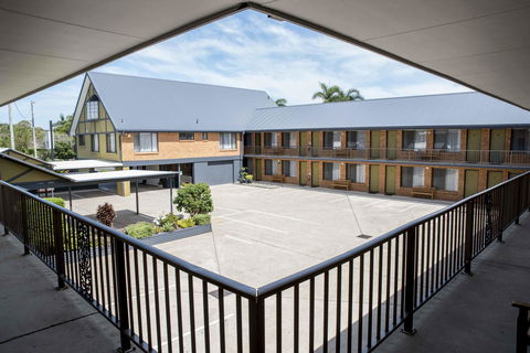 Coastal Bay Motel - Tourism Noosa 36