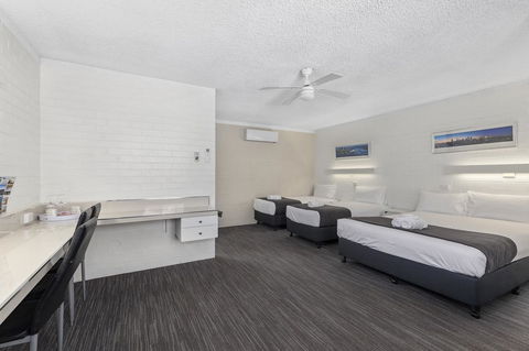 Coastal Bay Motel - Tourism Noosa 11