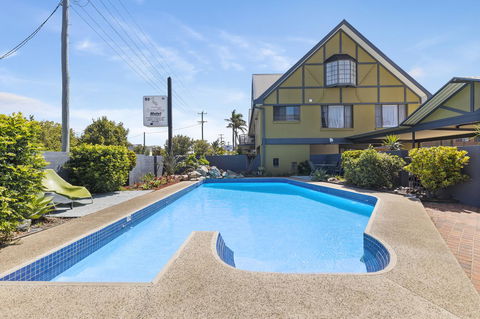 Coastal Bay Motel - Tourism Noosa 1