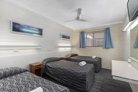 Coastal Bay Motel - Tourism Noosa 17
