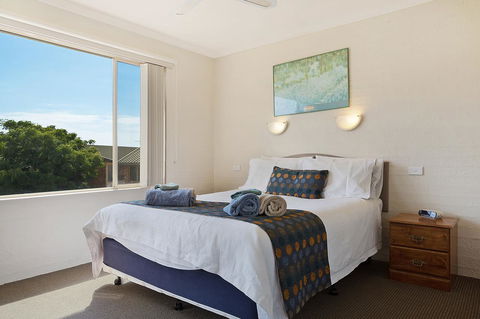 Baywatch Apartments Merimbula - Tourism Noosa 11