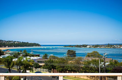 Baywatch Apartments Merimbula - Tourism Noosa 7