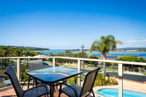 Baywatch Apartments Merimbula - Tourism Noosa 21