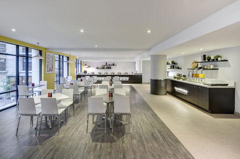 Ibis Styles Sydney Central - Tourism Noosa 4
