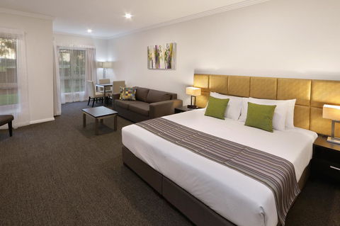 Best Western Plus Bolton On The Park - Tourism Noosa 6