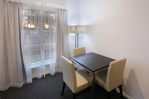 Best Western Plus Bolton On The Park - Tourism Noosa 7
