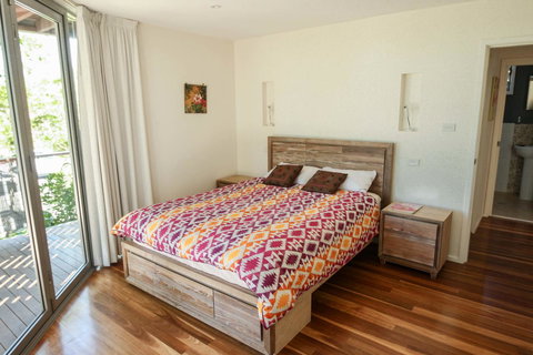 Valla's Beach House - Tourism Noosa 17