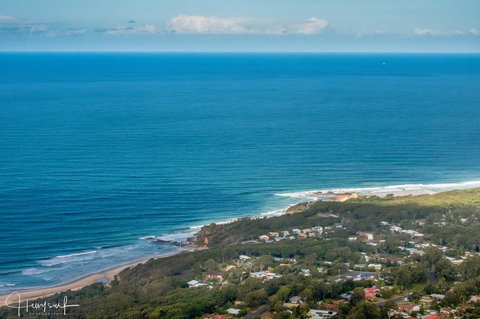 Valla's Beach House - Tourism Noosa 0