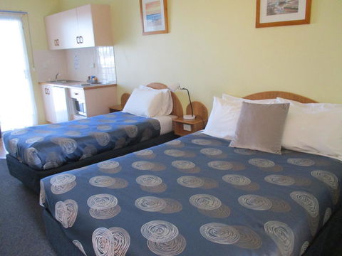 South Seas Motel - Tourism Noosa 2