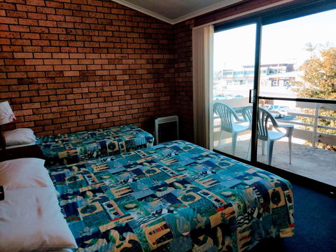 South Seas Motel - Tourism Noosa 3