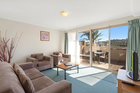 Black Dolphin Resort Motel & Apartments - Tourism Noosa 1