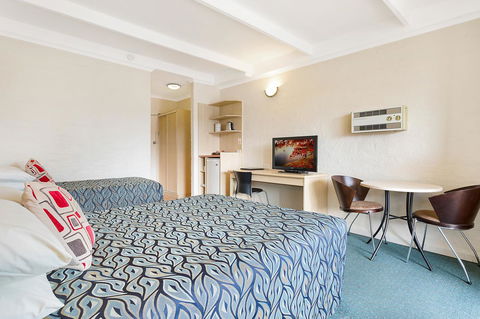 Black Dolphin Resort Motel & Apartments - Tourism Noosa 10
