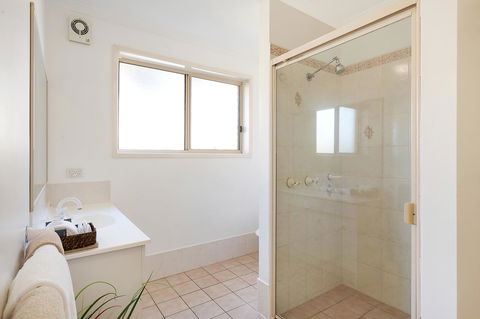 Black Dolphin Resort Motel & Apartments - Tourism Noosa 3