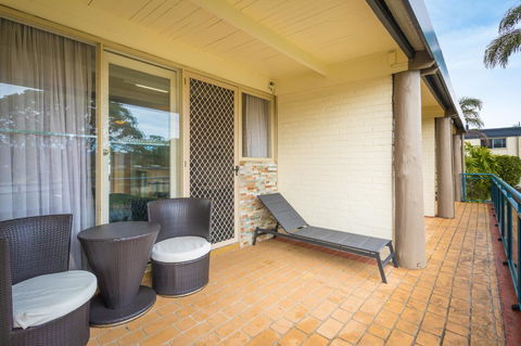 Black Dolphin Resort Motel & Apartments - Tourism Noosa 9