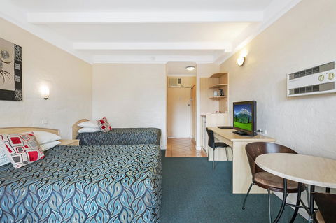 Black Dolphin Resort Motel & Apartments - Tourism Noosa 12