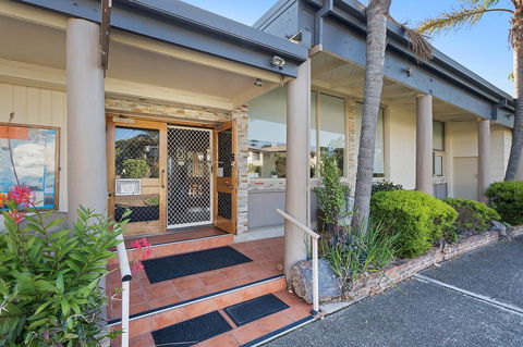 Black Dolphin Resort Motel & Apartments - Tourism Noosa 42