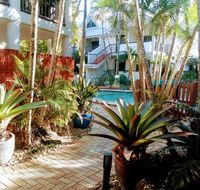 Outrigger Bay - Tourism Noosa