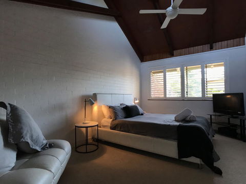 Treetops Everglades Villa - Tourism Noosa 26