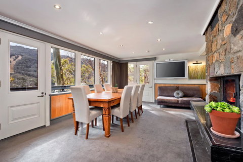 Pure Chalet Thredbo - Tourism Noosa 16