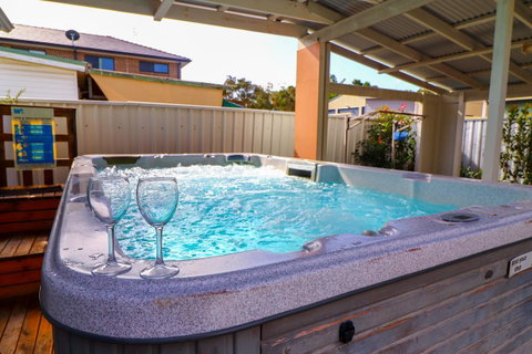Interlude At Belmont - Tourism Noosa 0
